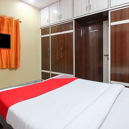 Collection O Madhapur Hotel Kondapur  Ngoại thất bức ảnh