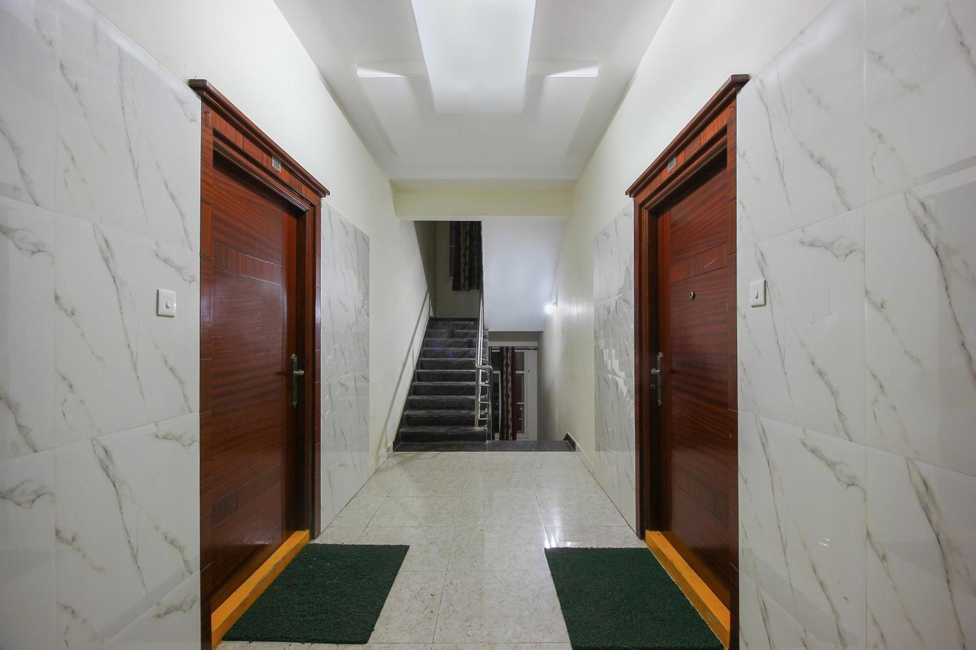 Collection O Madhapur Hotel Kondapur  Ngoại thất bức ảnh